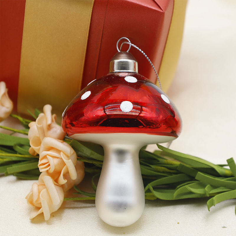 Adornos colgantes de vidrio navideño con forma vegetal