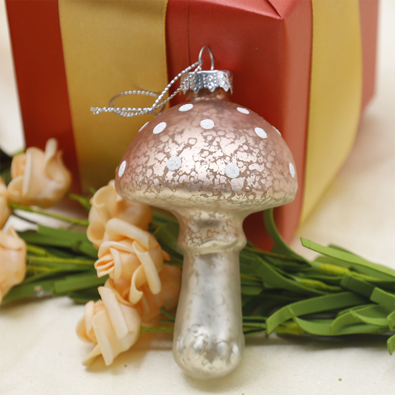 Adornos colgantes de vidrio navideño con forma vegetal